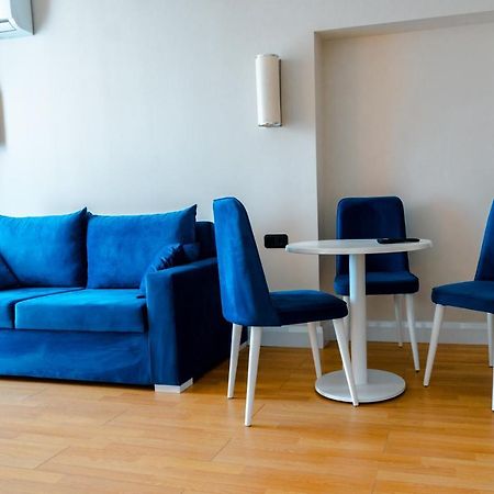 Orbi City - Aparthotel Near The Beach 巴统 外观 照片
