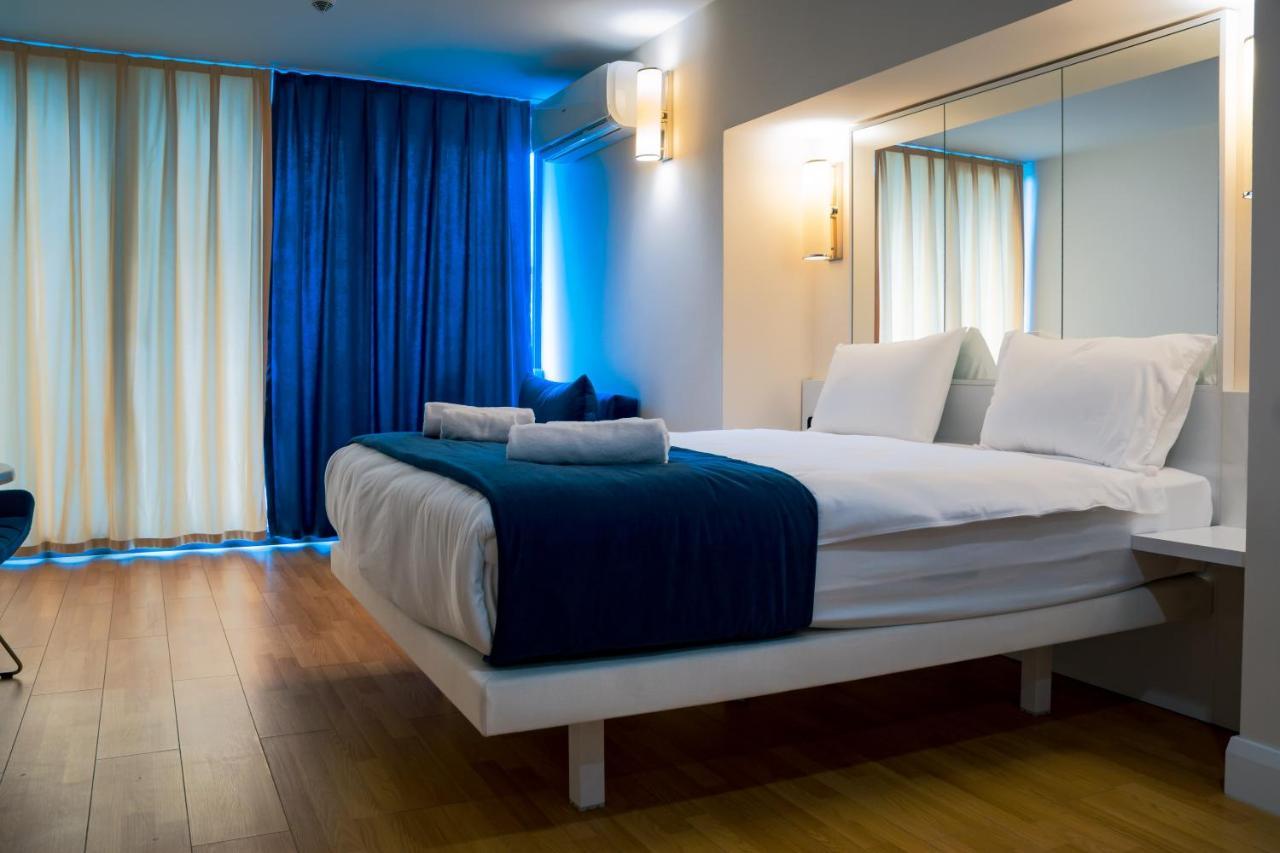 Orbi City - Aparthotel Near The Beach 巴统 外观 照片