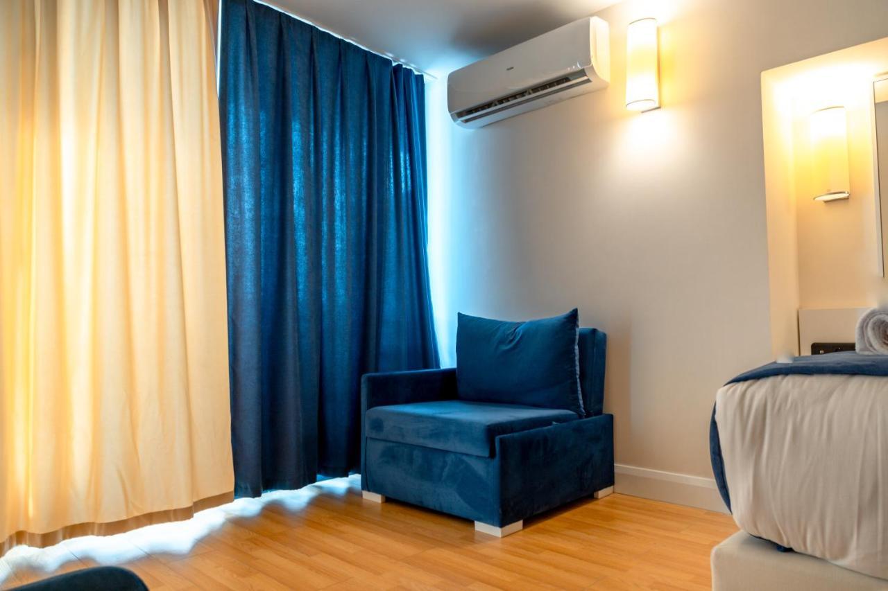 Orbi City - Aparthotel Near The Beach 巴统 外观 照片